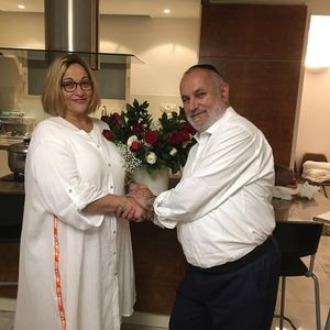 Meet your Posher, Orit